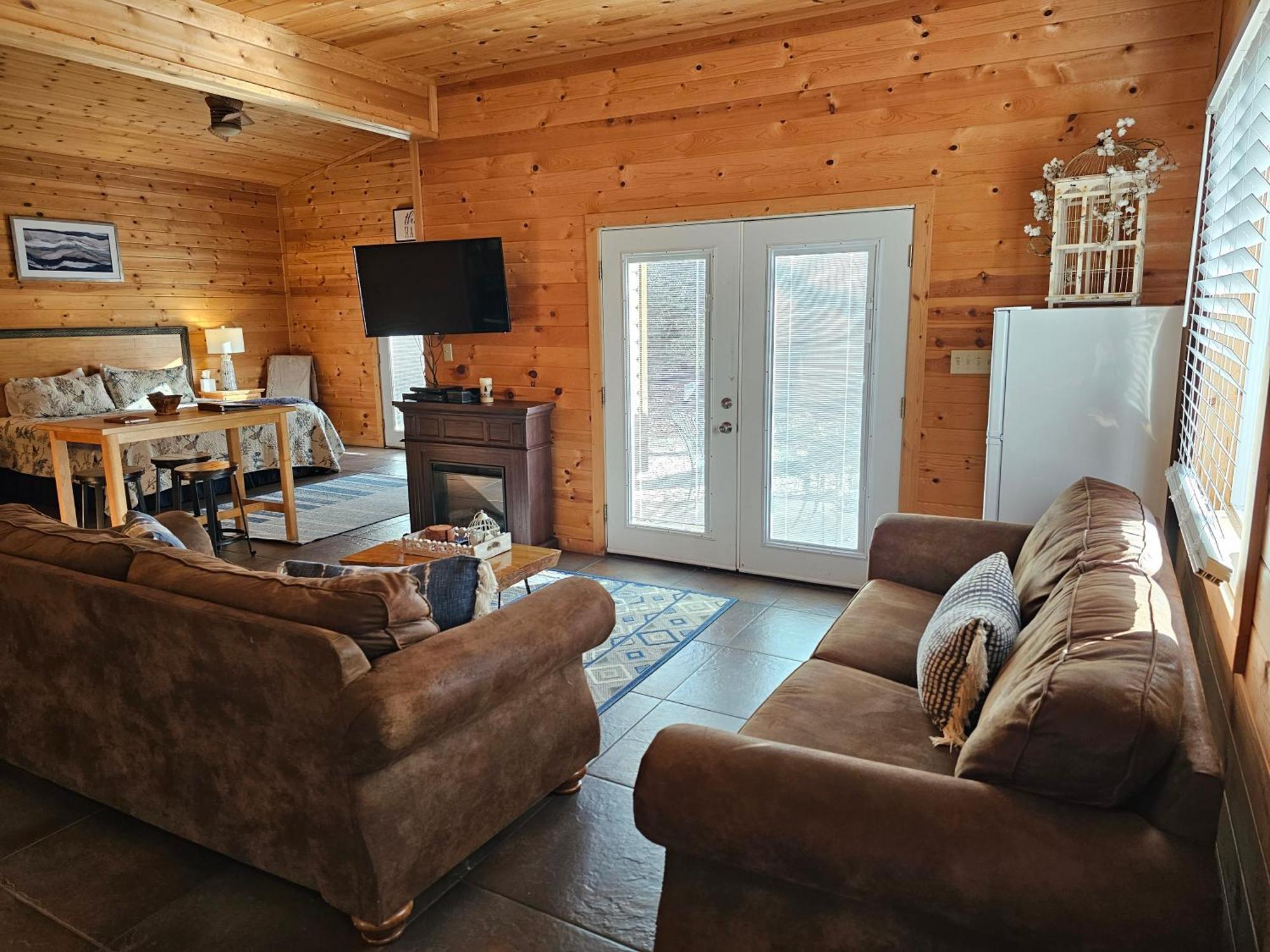 5 Min To Beaver Lake-King Bed-Fire Pit-Jetted Tub #3 유레카 스프링스 외부 사진