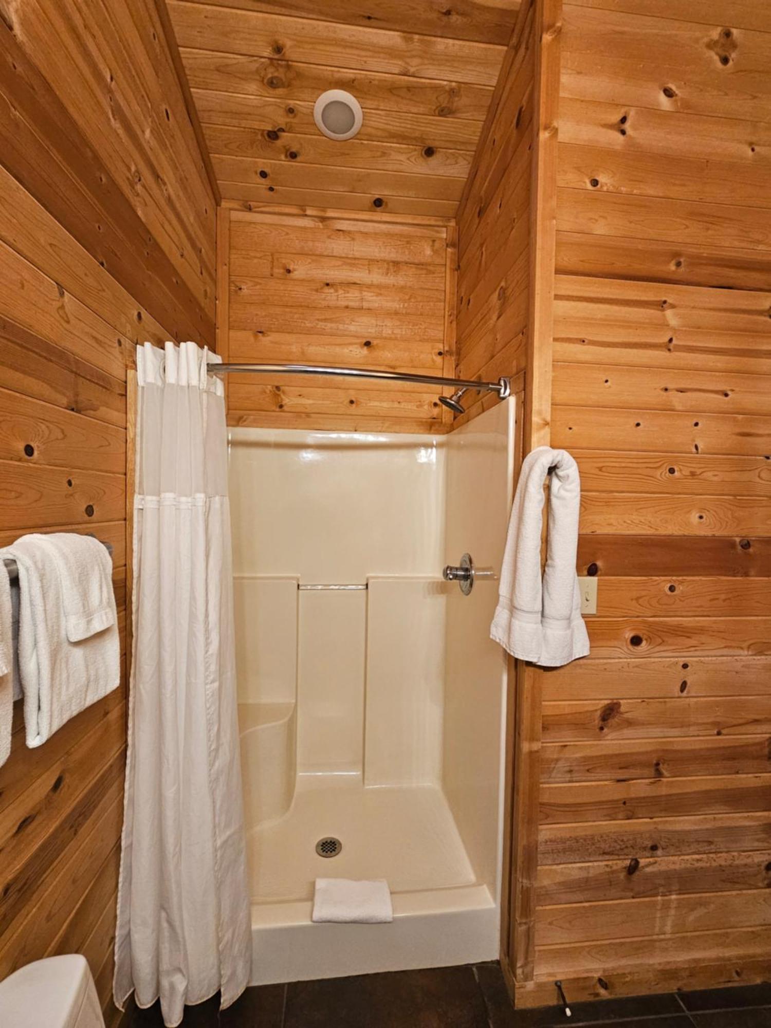 5 Min To Beaver Lake-King Bed-Fire Pit-Jetted Tub #3 유레카 스프링스 외부 사진